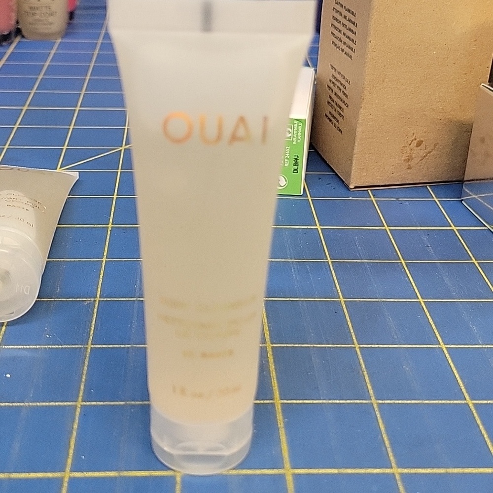 OUAI Body Cleanser St Bart Scent New Sealed 30ml Tube